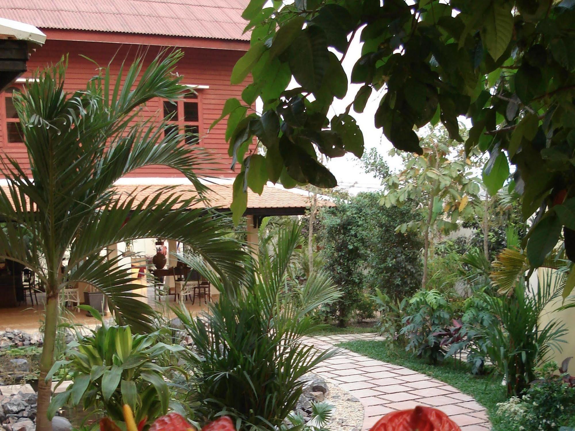 Marirath Boutique Hotel Siem Reap Exteriör bild